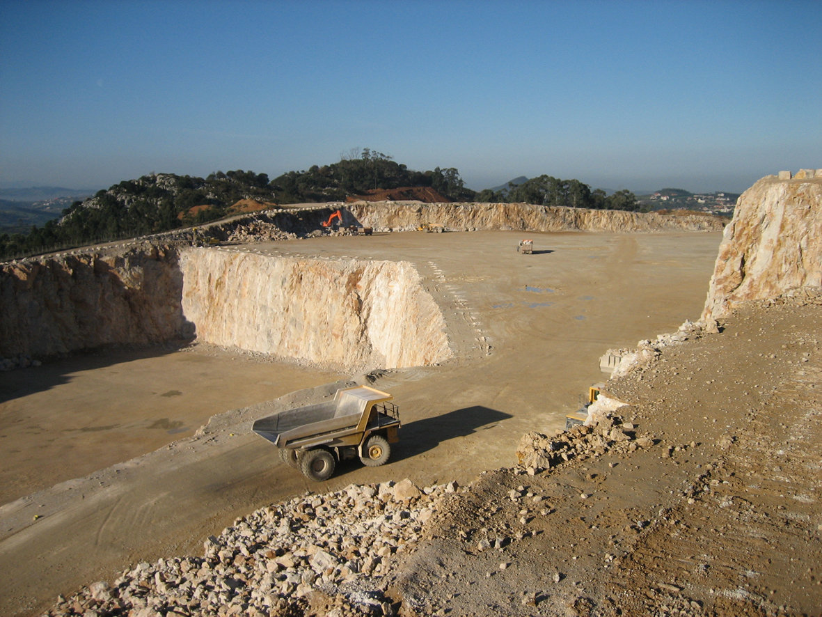 Cantera de caliza 2